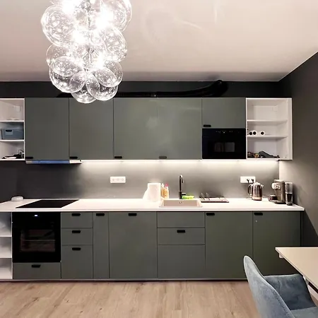 Amazing Flat With View Danubius One * Bratislava