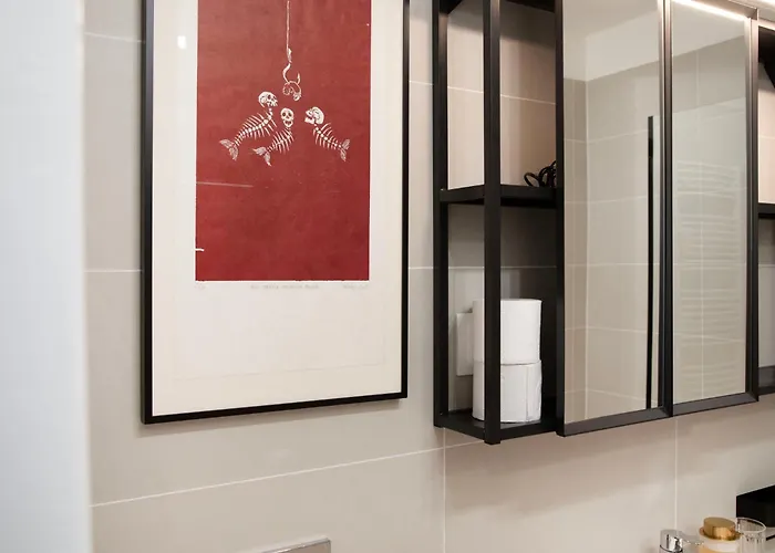 Skyline Designer Flat, Ac & 24-7 Reception Апартаменты Братислава