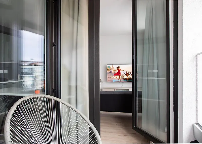 Skyline Designer Flat, Ac & 24-7 Reception * Братислава